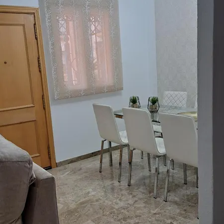 Апартаменты Maria Cristina Con Parking Gratis Кордова